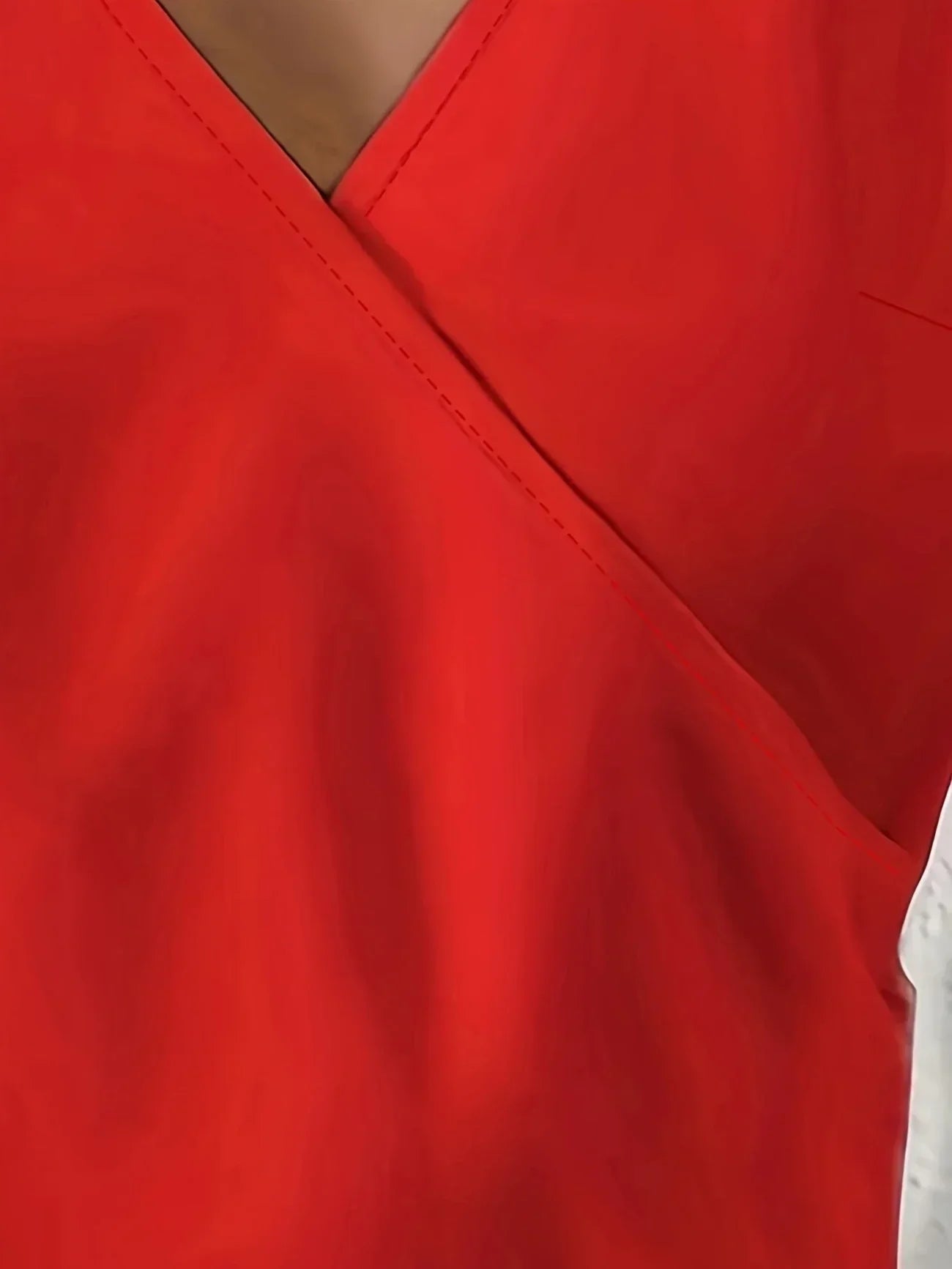 Cebulska – Elegante Ärmellos Surplice Bluse