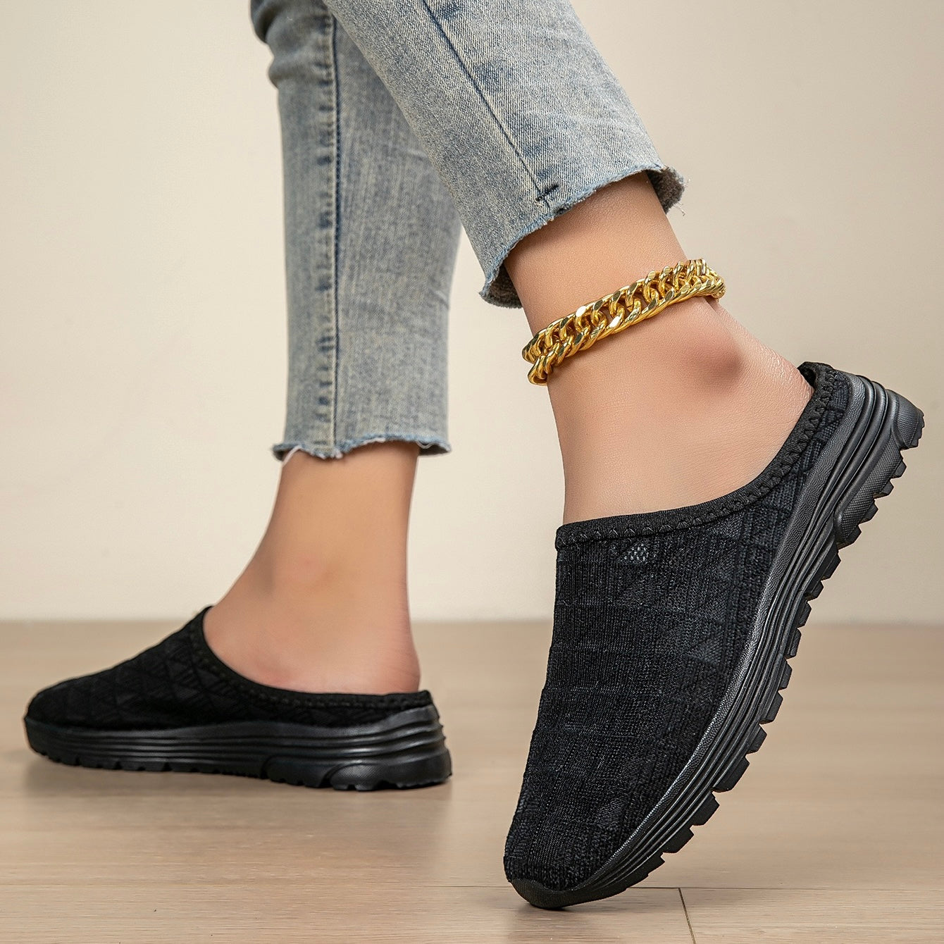 Brunilda - Atmungsaktive Flache Pantoffel