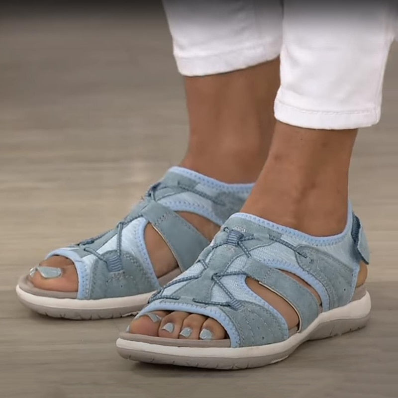 Ariana - Stilvolle, verstellbare Sommerschuhe mit Stützsohle